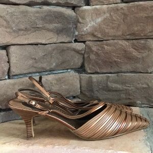 Bella Vita / Bronze Brown Pointed Toe Pumps / 10 W‎